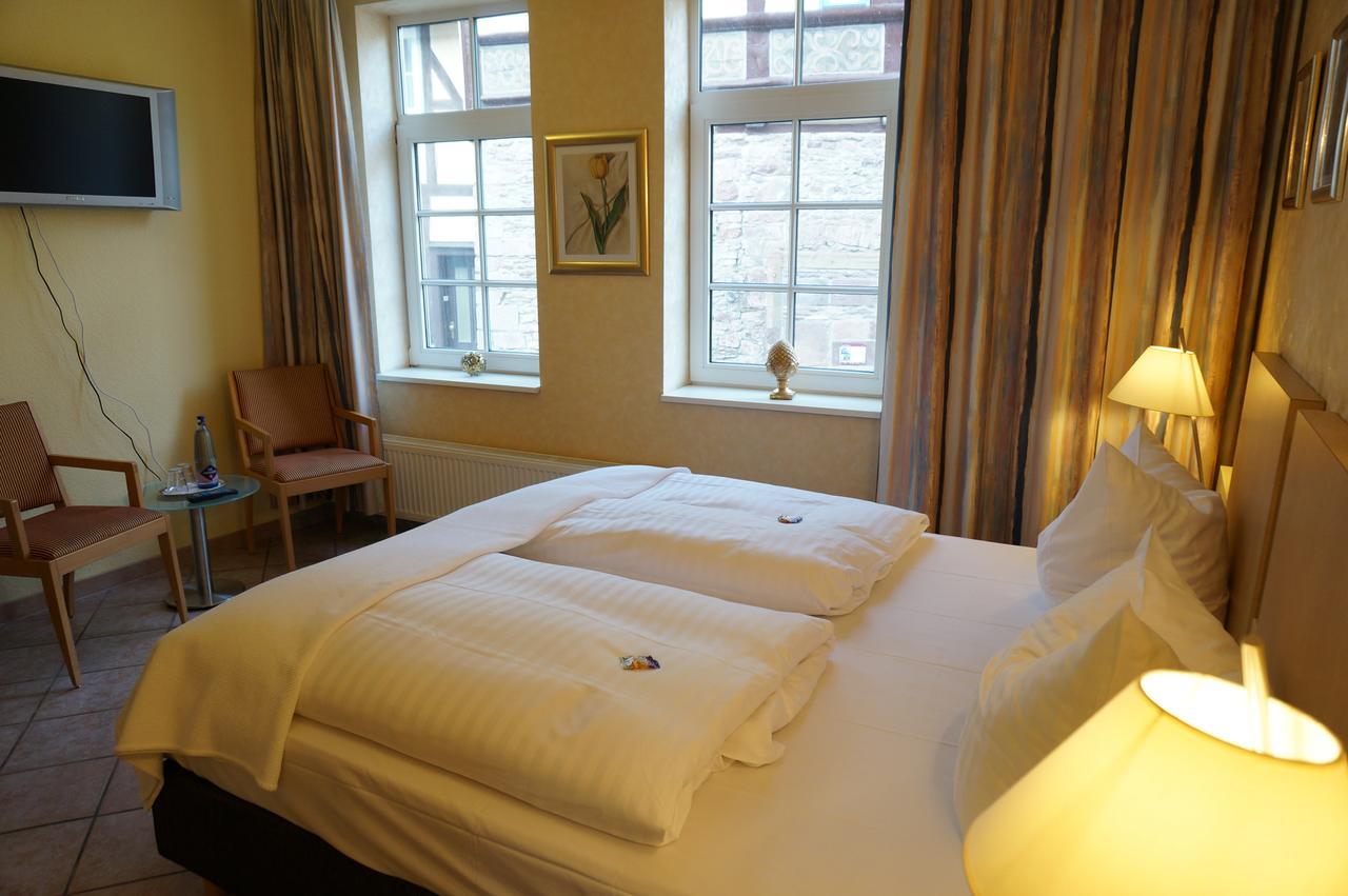 Hotel Goldener Anker Bodenwerder Exterior photo